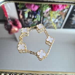Elegant Gold and White Clover Bracelet